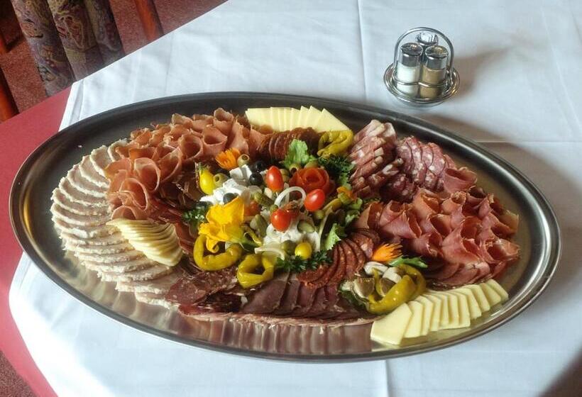 پانسیون Guesthouse Leski Dvor