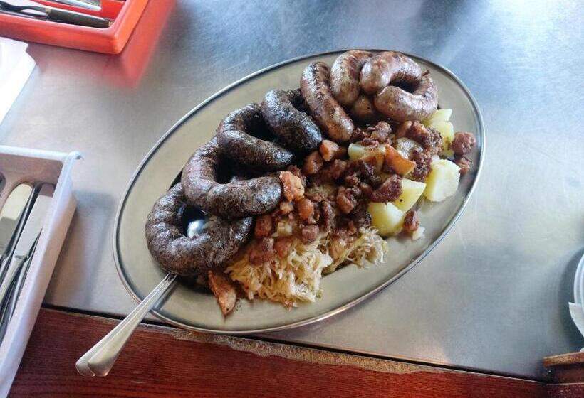 پانسیون Guesthouse Leski Dvor