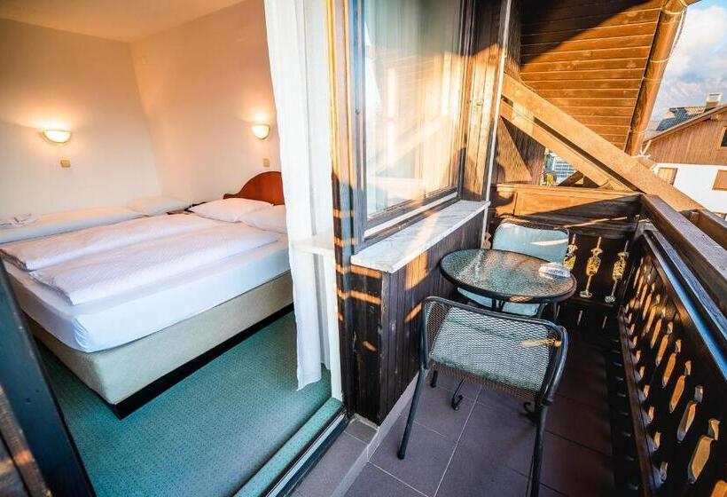 پانسیون Guesthouse Leski Dvor