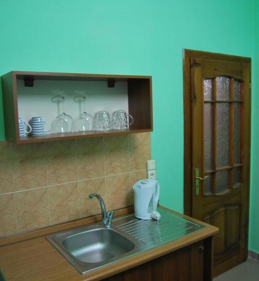 ペンション H And H Guesthouse