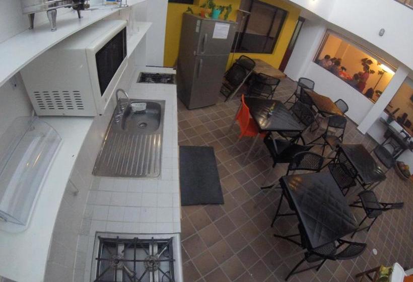 پانسیون Hostal De La 57