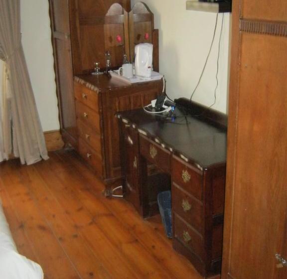 膳宿费 Ladismith Manor