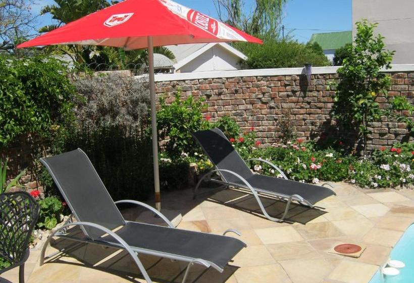 膳宿费 Ladismith Manor