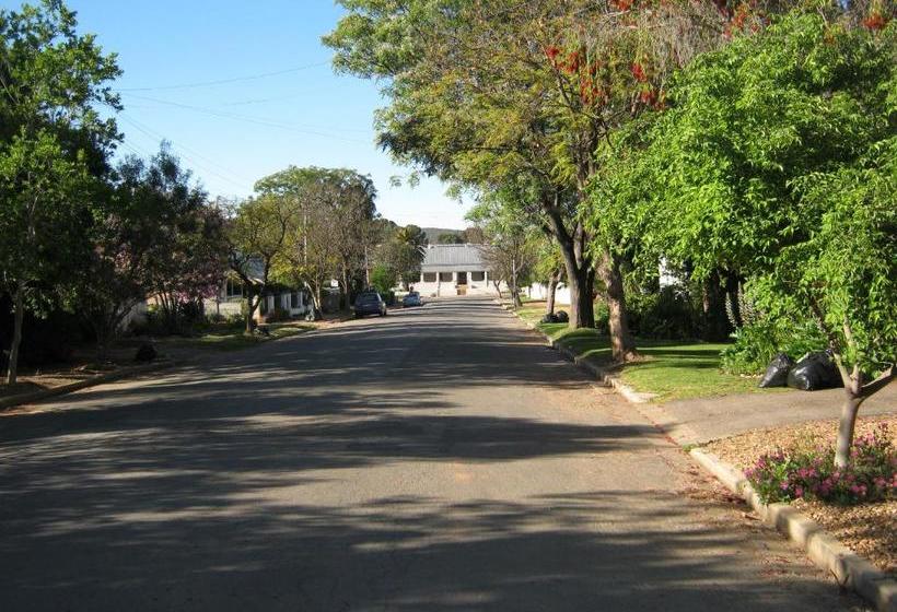 膳宿费 Ladismith Manor