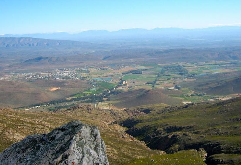 بنسيون Ladismith Manor