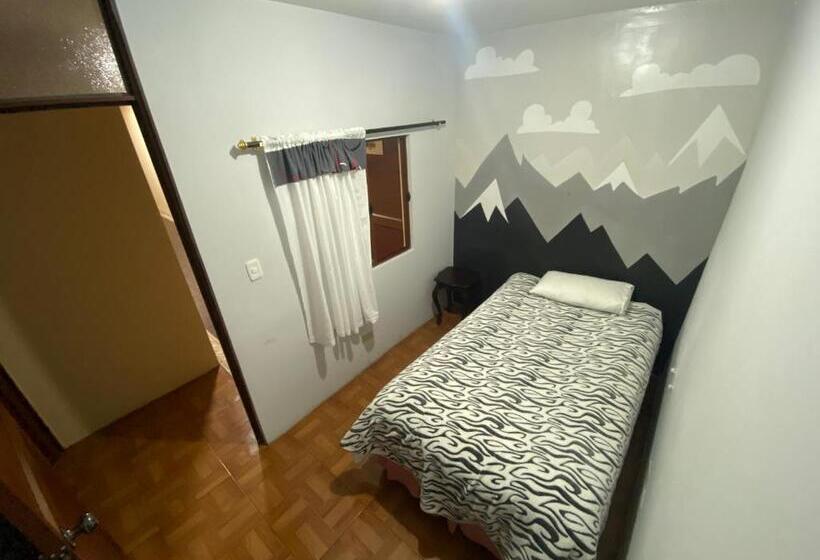 Pension Latacunga Hostel