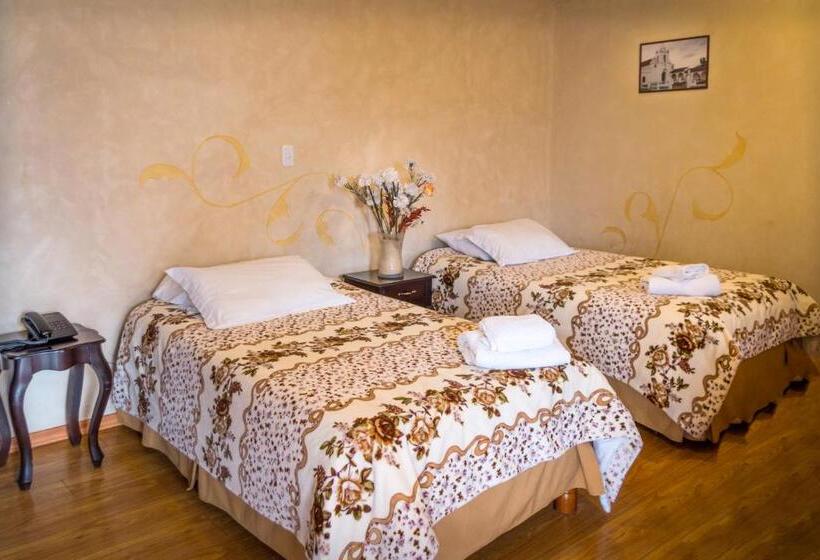 Pension Latacunga Hostel