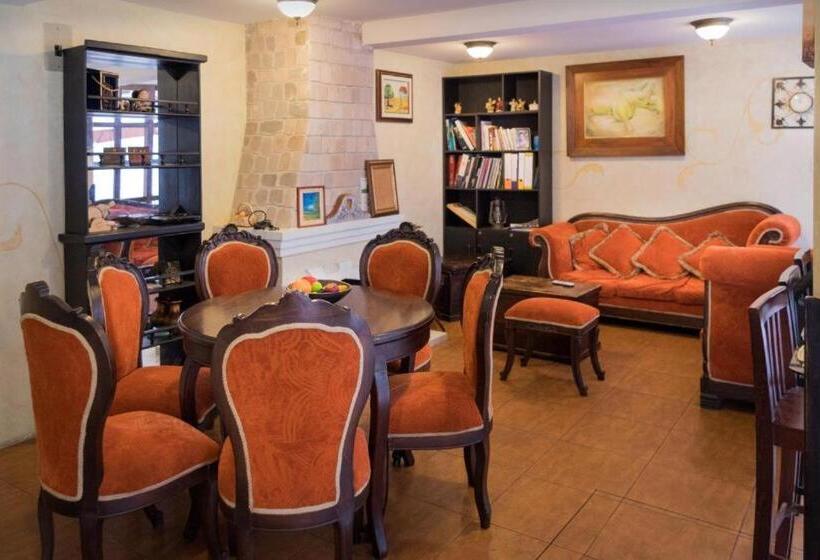 Pension Latacunga Hostel