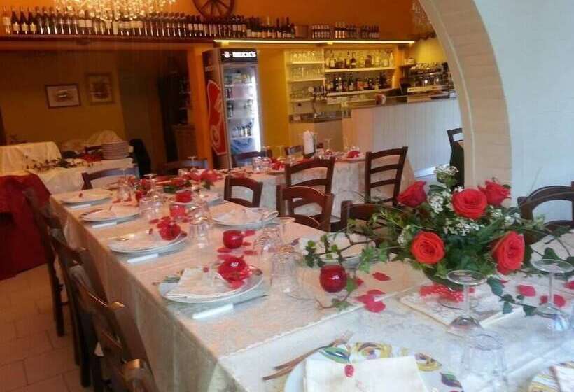 پانسیون Locanda Osteria Del Marano