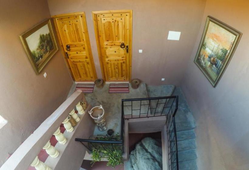 پانسیون Maison Tigmi Ozro