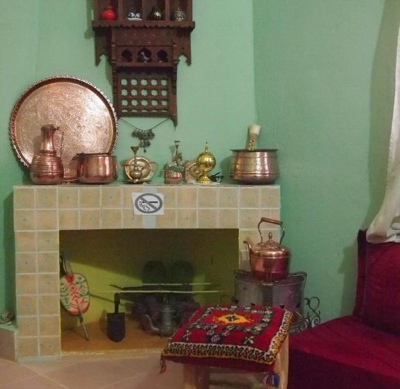 پانسیون Maison Tigmi Ozro