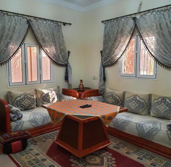 پانسیون Maison Tigmi Ozro