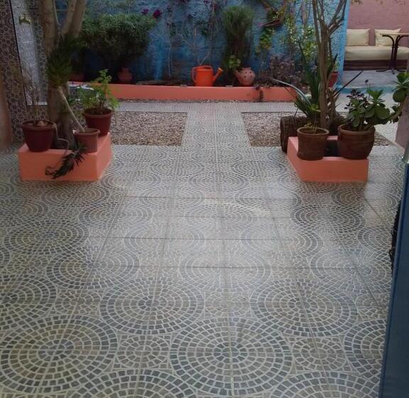 پانسیون Maison Tigmi Ozro