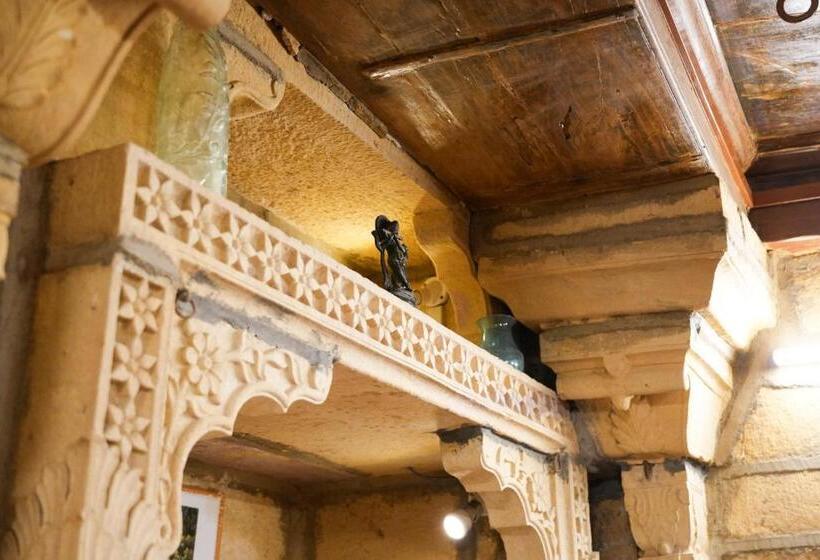 پانسیون Mirage