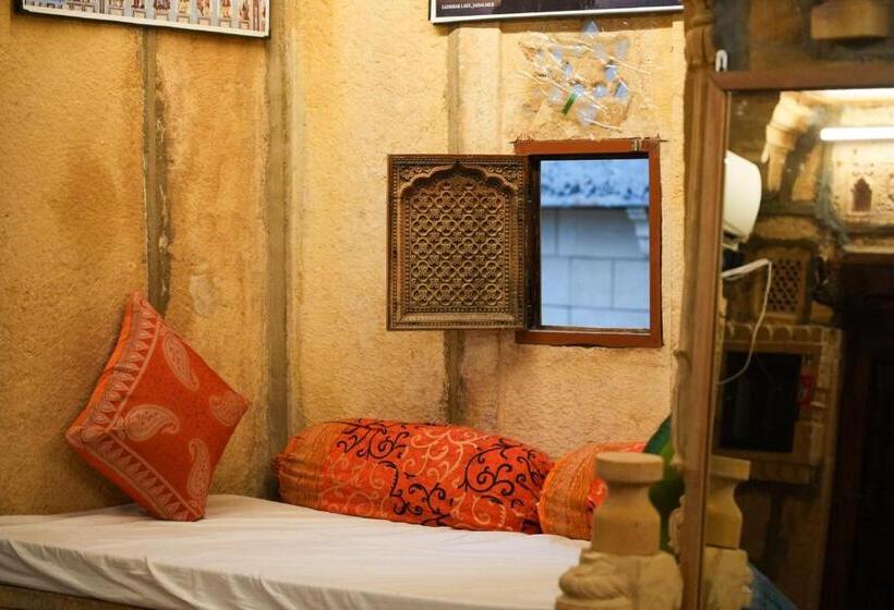 پانسیون Mirage