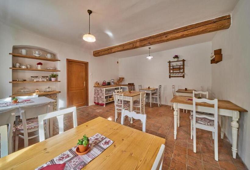 بنسيون Pod Svatou Annou   Penzion A řízkovna