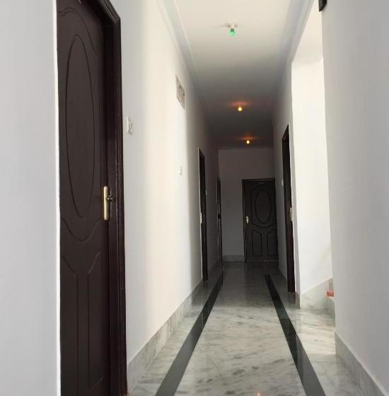 פנסיון Rahul Guest House