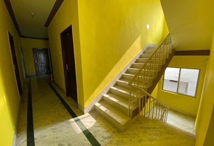 פנסיון Rahul Guest House