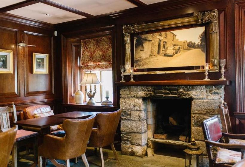 بنسيون Riverbank, Country Pub And Guesthouse