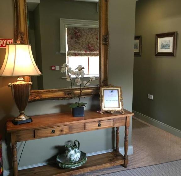 بنسيون Riverbank, Country Pub And Guesthouse