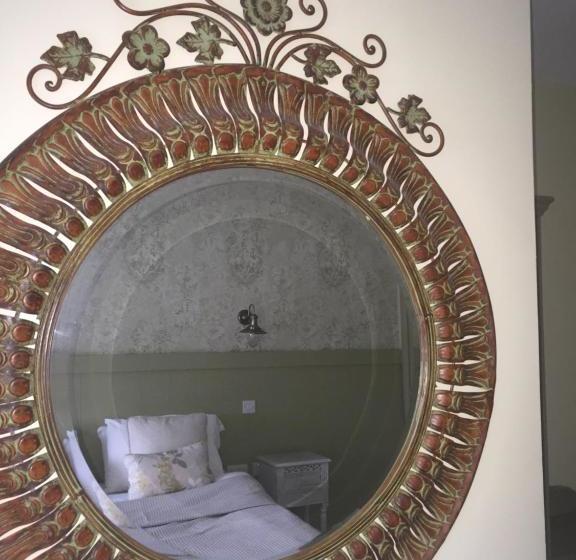 بنسيون Riverbank, Country Pub And Guesthouse