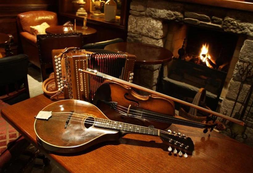 بنسيون Riverbank, Country Pub And Guesthouse