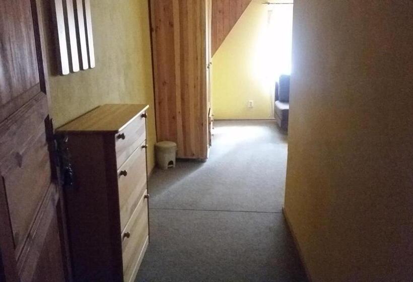 פנסיון Salas Partizanske