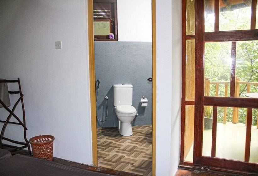 Пансион Seasons Four