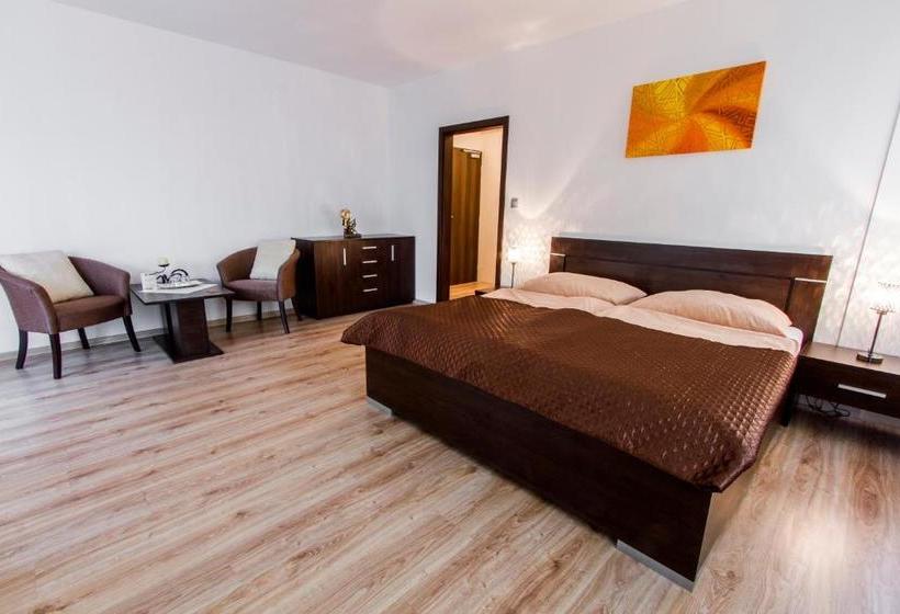 بنسيون Sentami