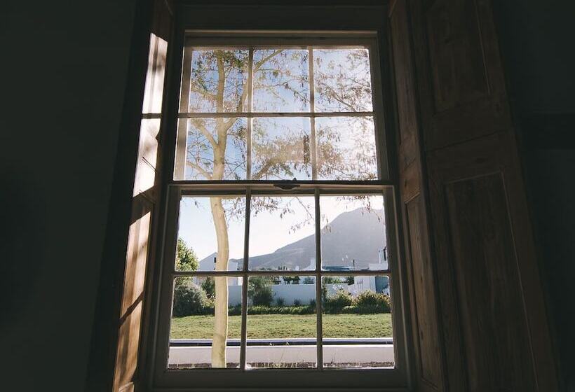 بنسيون Shiraz Estate Villa & Studios