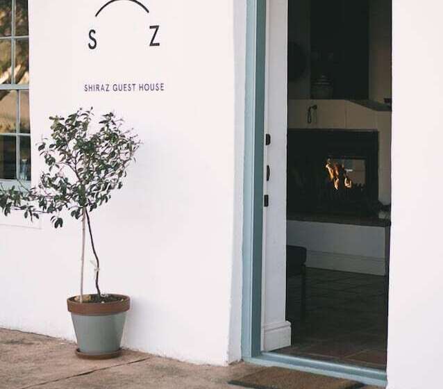 펜션 Shiraz Estate Villa & Studios