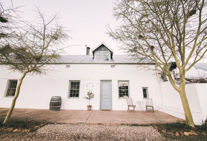 펜션 Shiraz Estate Villa & Studios