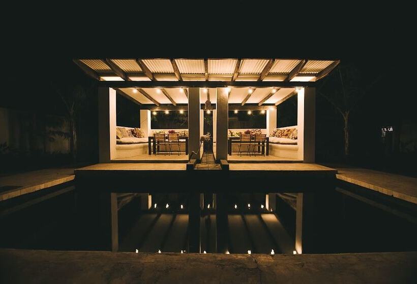 펜션 Shiraz Estate Villa & Studios