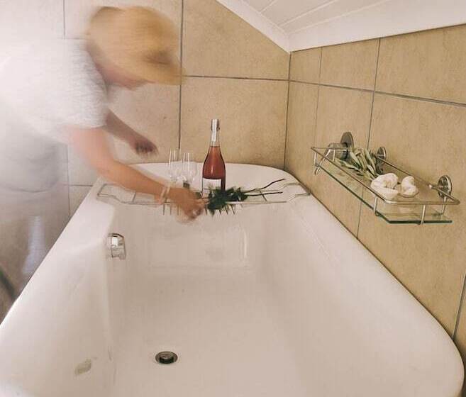 펜션 Shiraz Estate Villa & Studios