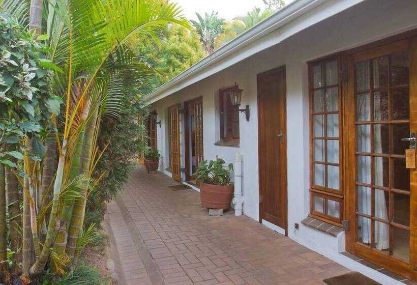 פנסיון Summerhill Guest Estate