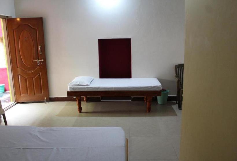 پانسیون Riverside Homestay