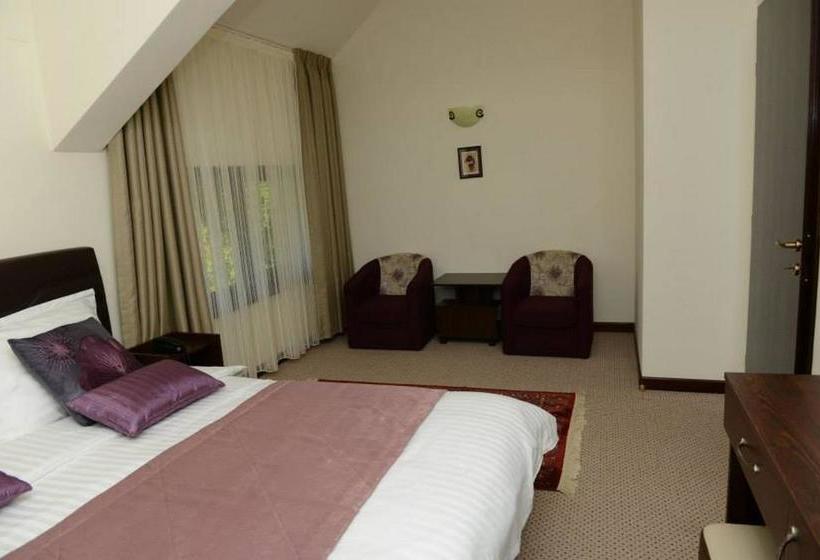 بنسيون Vila A&n