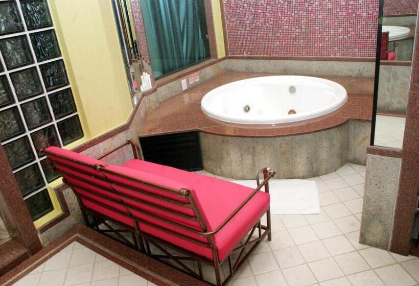 Status Motel   Check In Livre