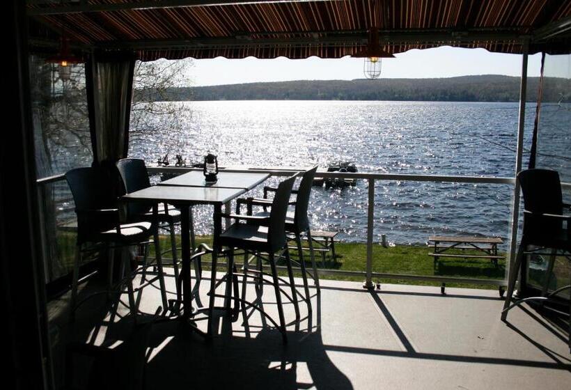 ユースホステル Auberge Et Chalets Sur Le Lac