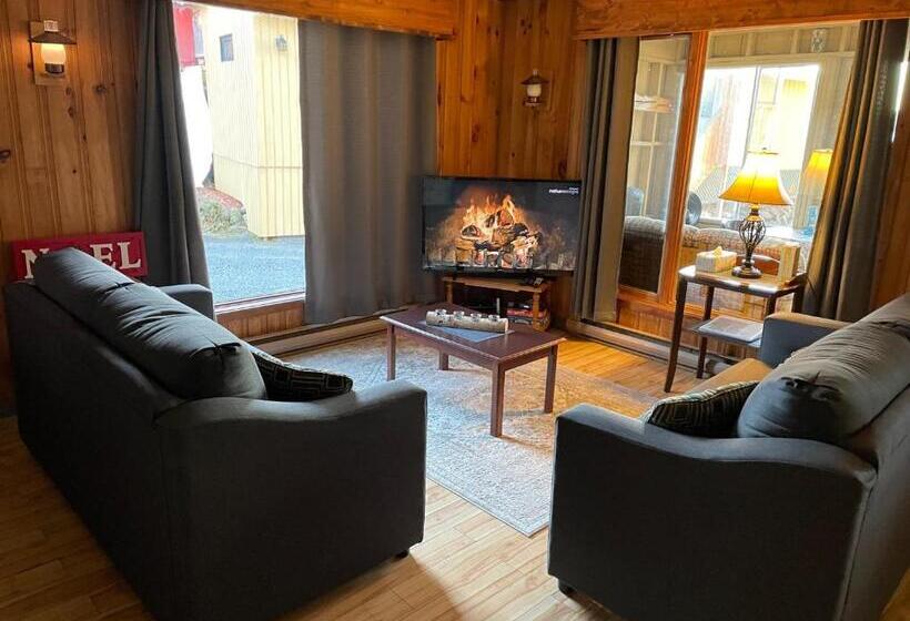 Общежитие Auberge Et Chalets Sur Le Lac