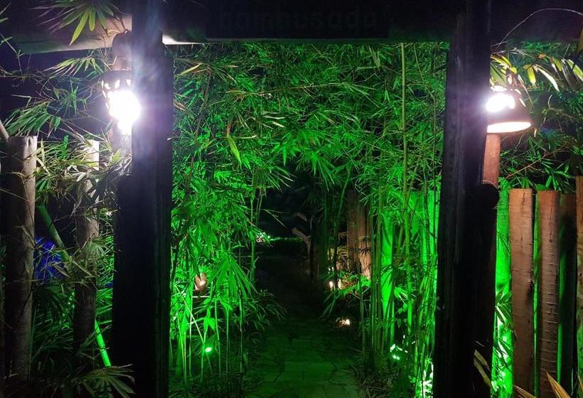 הוסטל Bambusada Boutique