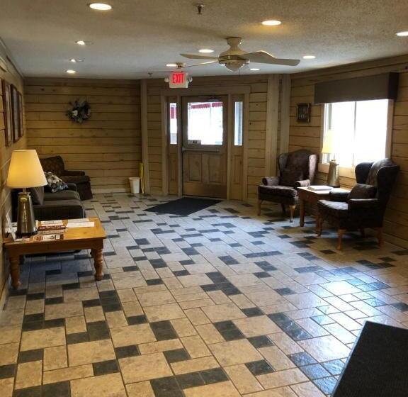 Общежитие Paddle Wheel Inn