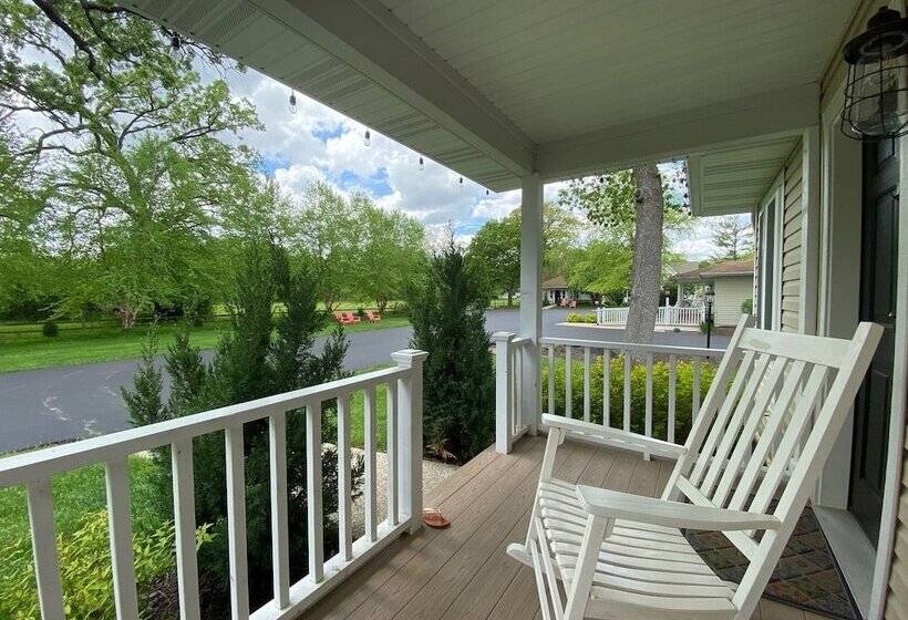 호스텔 Seven Oaks Bed & Breakfast