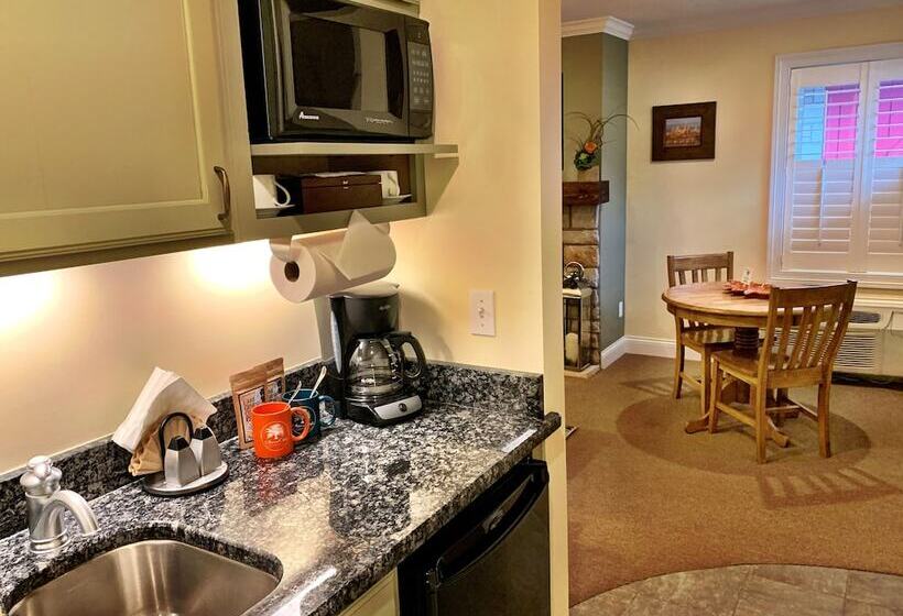 호스텔 Seven Oaks Bed & Breakfast