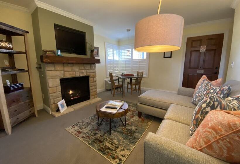 호스텔 Seven Oaks Bed & Breakfast