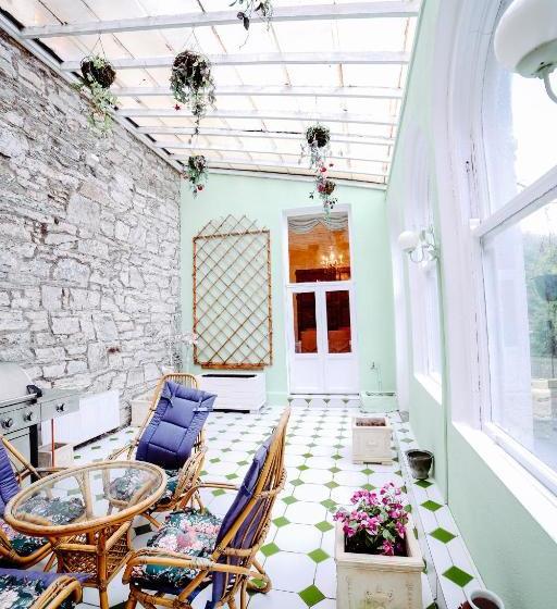 צימר Knockeven House