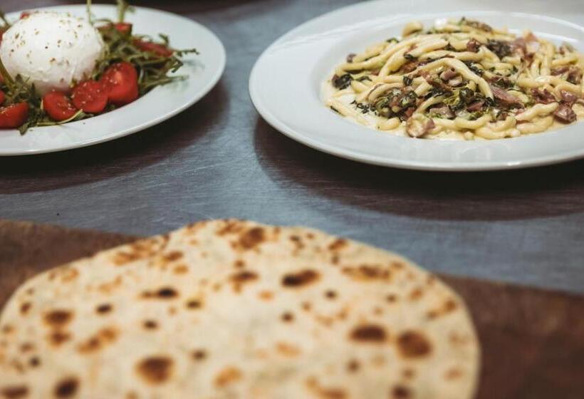 هتل Agriturismo Le Bosche