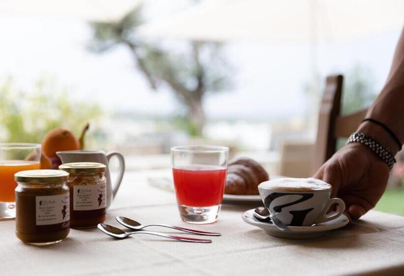 هتل Agriturismo Le Bosche