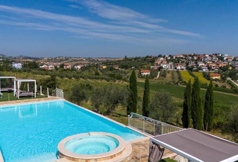 هتل Agriturismo Le Bosche