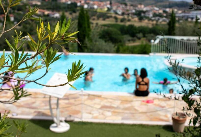 هتل Agriturismo Le Bosche